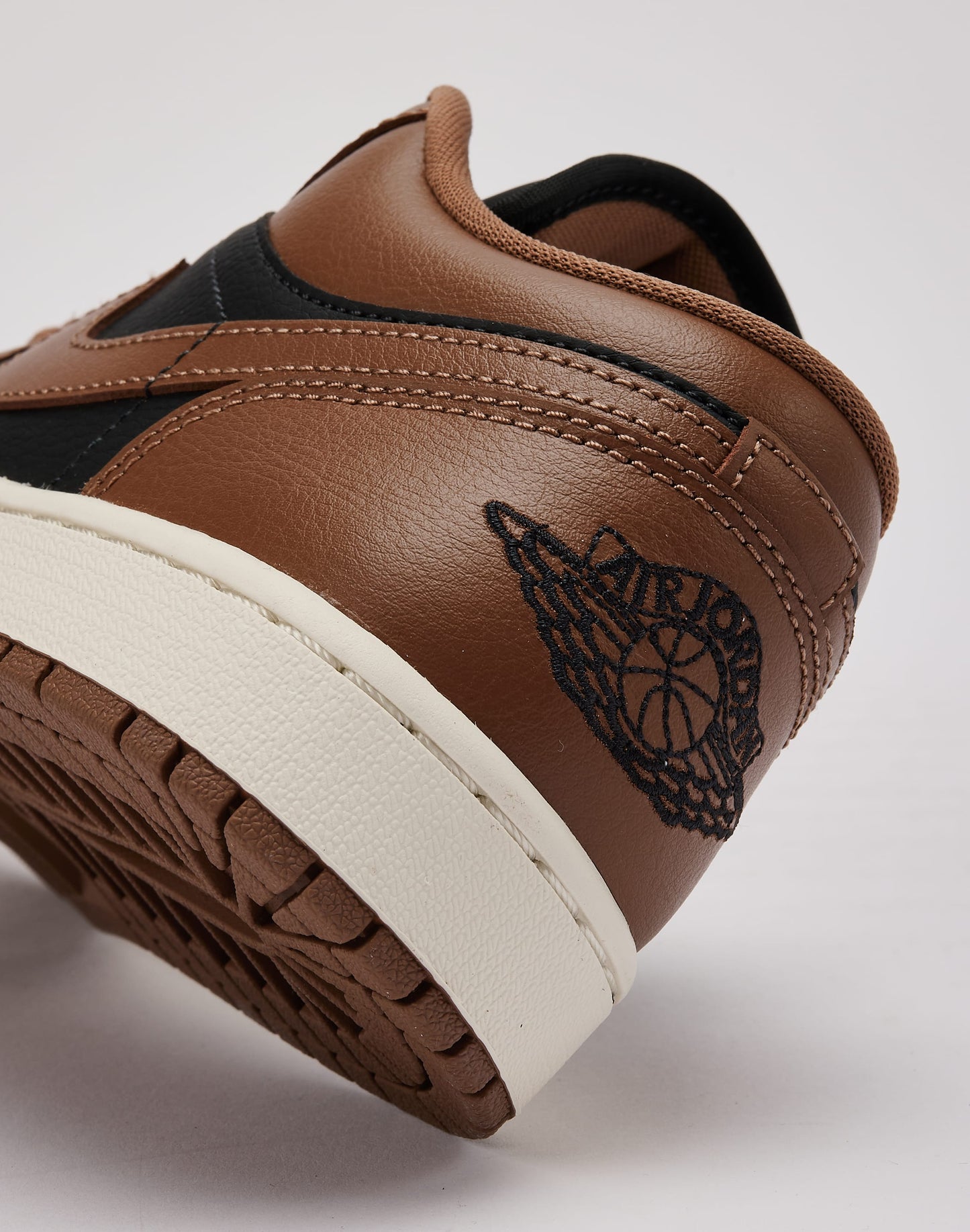 Air 1 Low