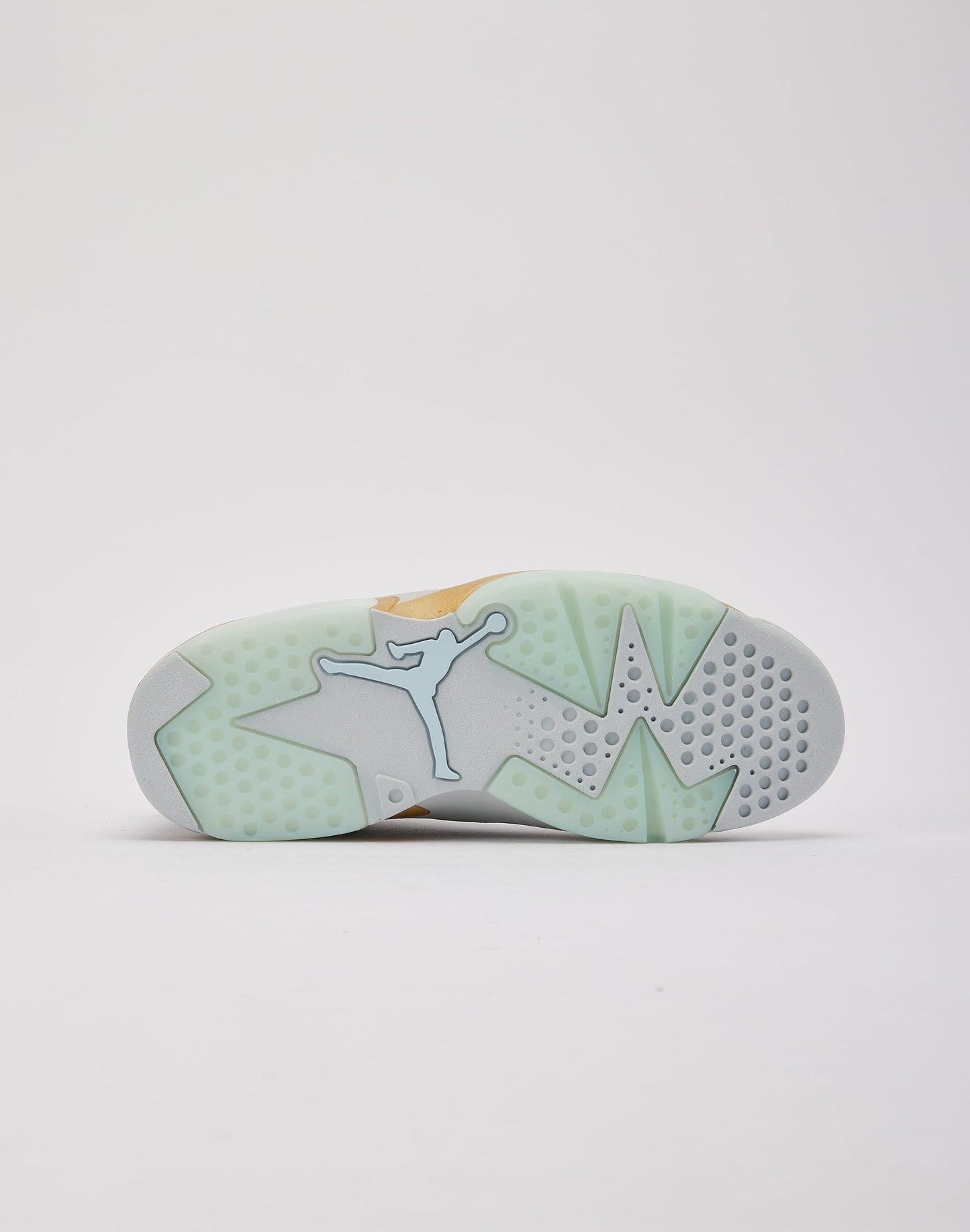 Air  6 Retro 'Pearl'