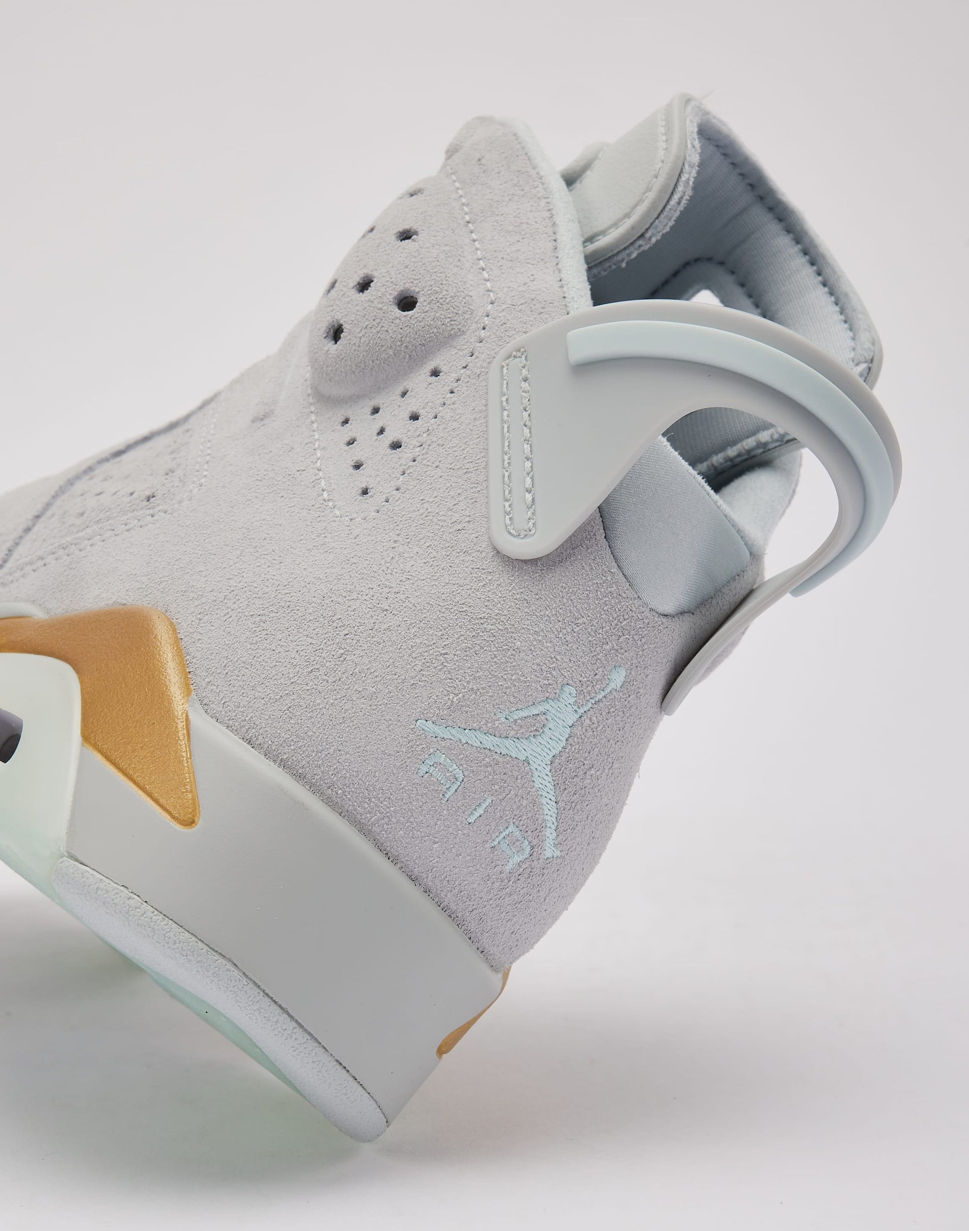 Air  6 Retro 'Pearl'