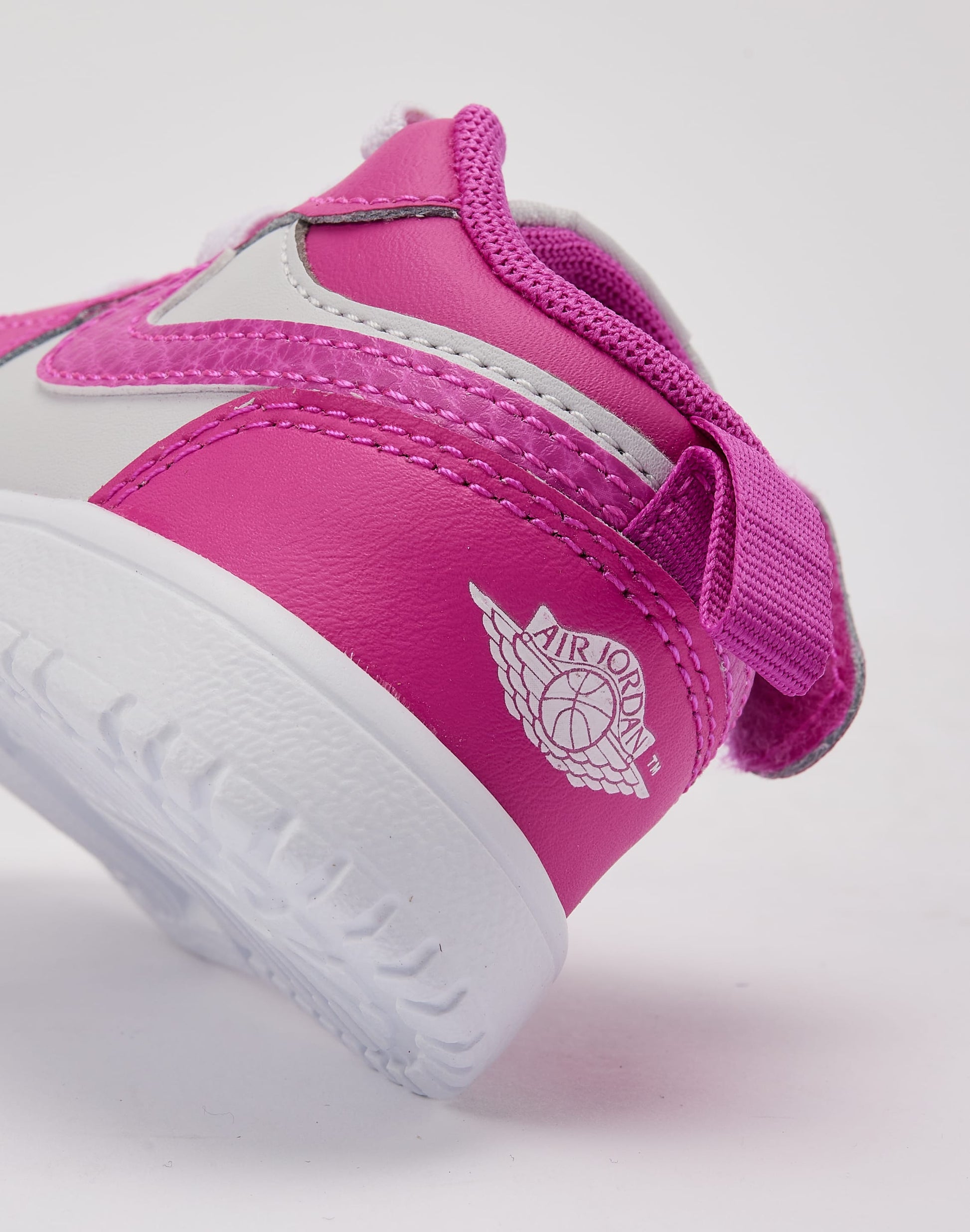 Air  1 Low Alt Toddler